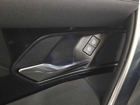 Certified 2025 Land Rover Discovery Sport S image 24