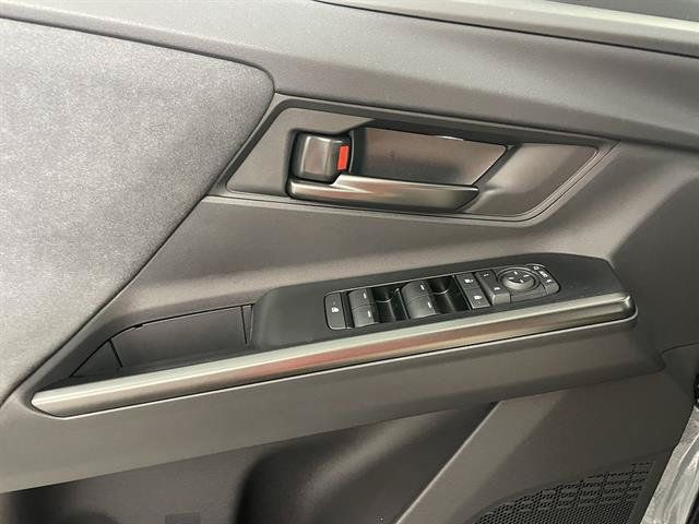 New 2026 Toyota C-HR AWD/4WD image 18