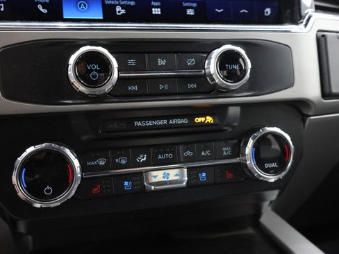 Used 2022 Ford F350 Lariat w/ Chrome Package AWD/4WD image 43