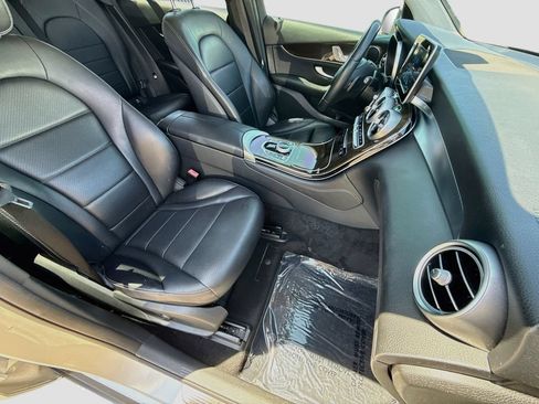 Used 2017 Mercedes-Benz GLC 300 image 13