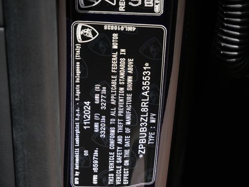 Used 2024 Lamborghini Urus S AWD/4WD image 27