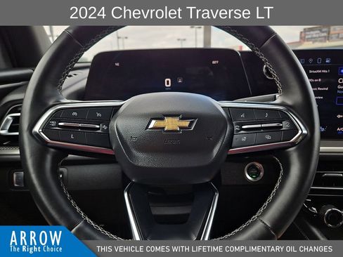 Used 2024 Chevrolet Traverse LT AWD/4WD image 27