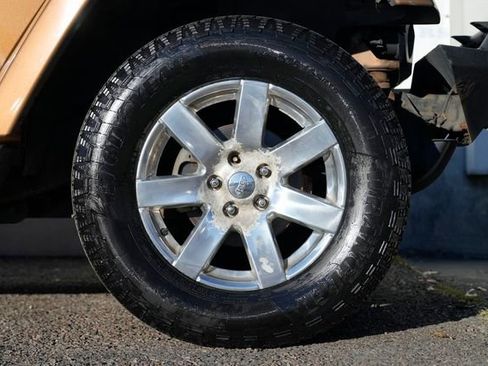 Used 2011 Jeep Wrangler Unlimited 70th Anniversary w/ Dual Top Group image 12