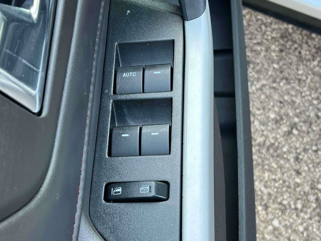 Used 2014 Ford Edge SEL w/ Equipment Group 205A FWD image 17