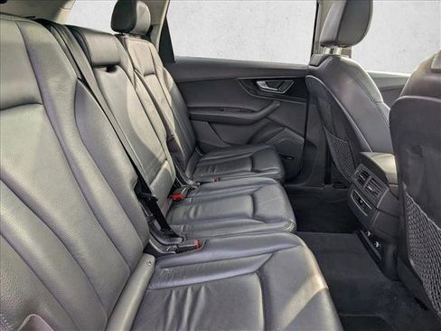 Used 2019 Audi Q7 3.0T Premium Plus image 21