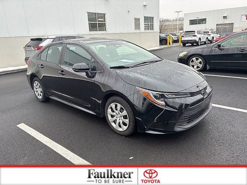 Certified 2024 Toyota Corolla LE image 2