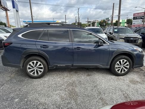 Certified 2024 Subaru Outback Premium AWD/4WD image 4