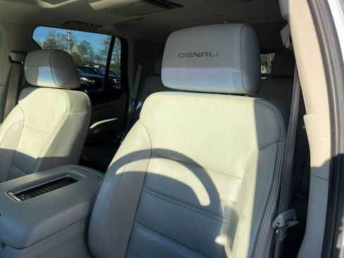 Used 2018 GMC Yukon Denali w/ Denali Ultimate Package image 8