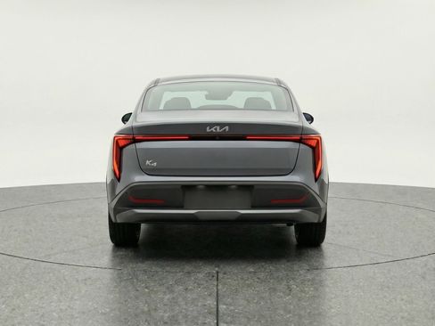 Used 2025 Kia K4 LXS FWD image 7