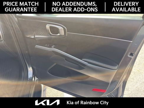 Used 2023 Kia Sorento LX FWD image 20