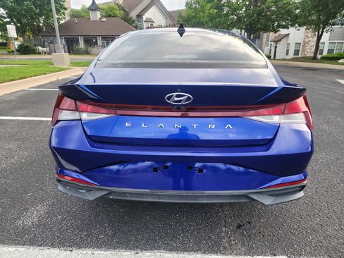 Used 2021 Hyundai Elantra SEL image 6