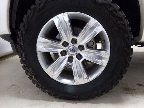 Used 2018 Ford F150 Platinum w/ Equipment Group 701A Luxury image 29