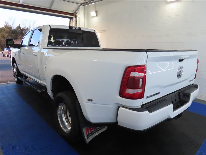 Used 2024 RAM 3500 Laramie AWD/4WD image 4