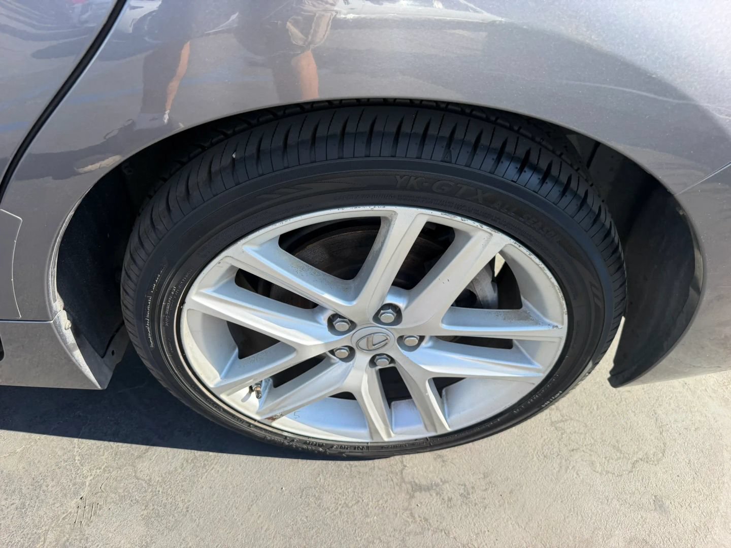 Used 2015 Lexus CT 200h w/ Navigation Package FWD image 34