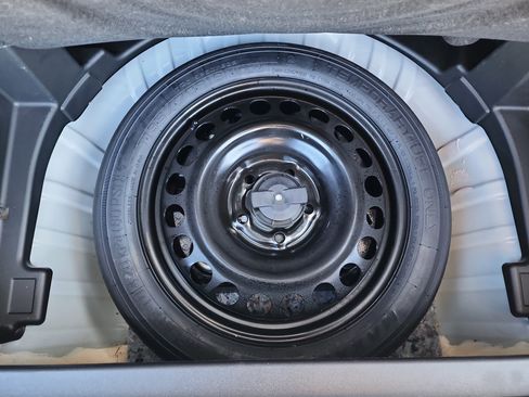 Certified 2023 GMC Terrain AT4 AWD/4WD image 33