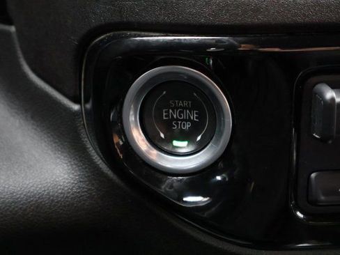 Certified 2024 Chevrolet Silverado 1500 LTZ image 31