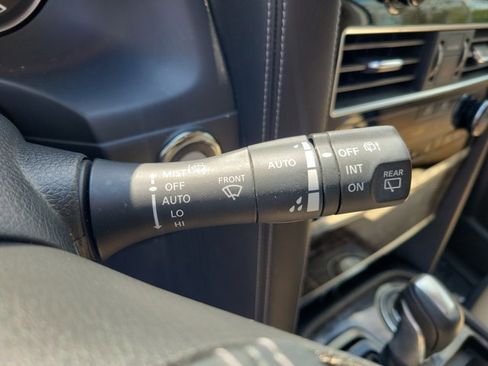 Used 2021 Nissan Armada Platinum w/ Captain's Chairs Package image 26