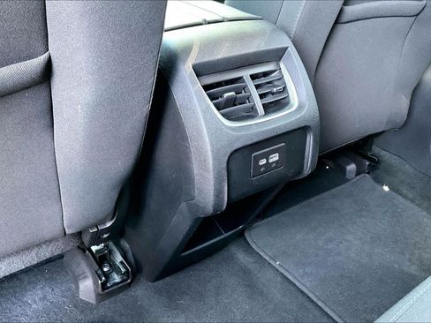Used 2021 Chevrolet Blazer LT FWD image 34