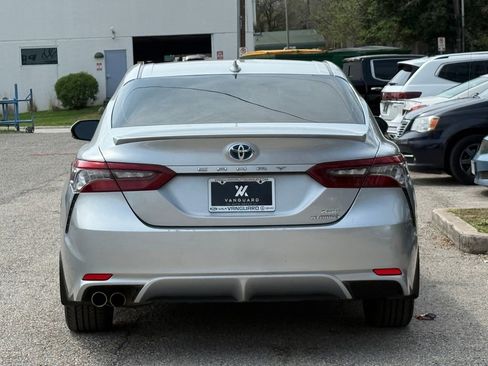 Used 2021 Toyota Camry XSE w/ Cold Weather Package FWD image 11