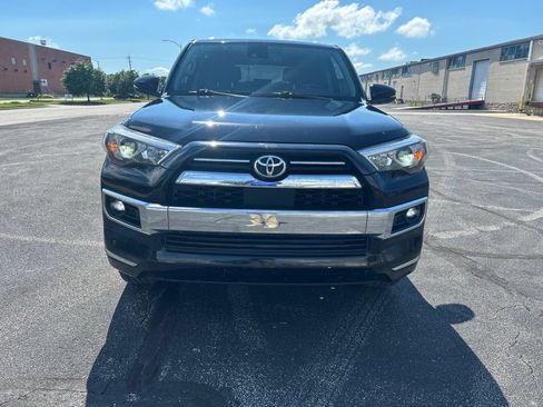 Used 2021 Toyota 4Runner Limited AWD/4WD image 3