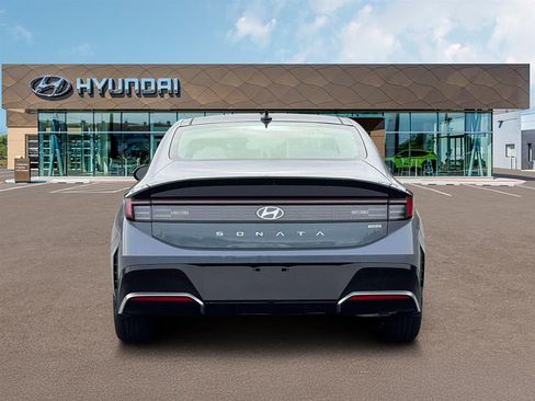 New 2026 Hyundai Sonata Limited image 7