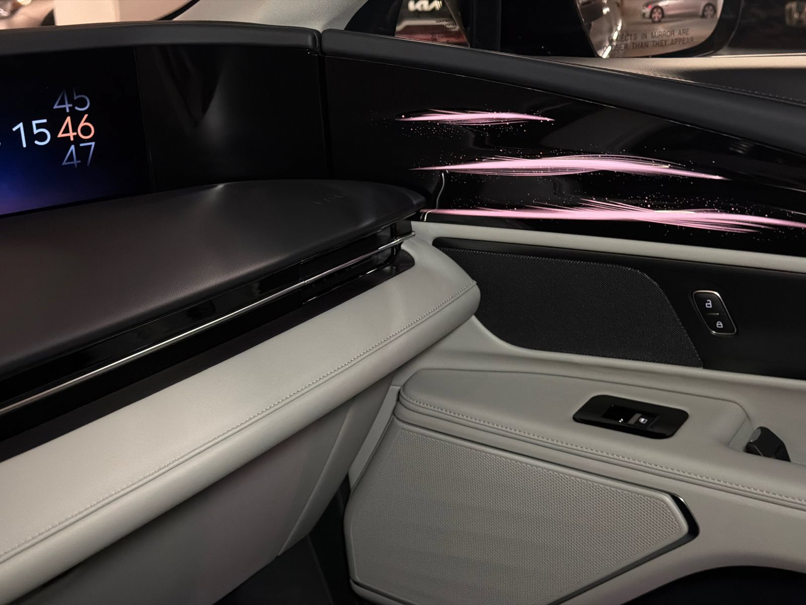 New 2026 Lincoln Nautilus Premier AWD/4WD image 32