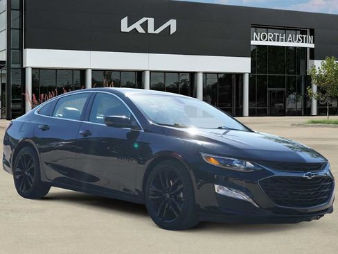 Used 2021 Chevrolet Malibu LT w/ Midnight Edition FWD image 7