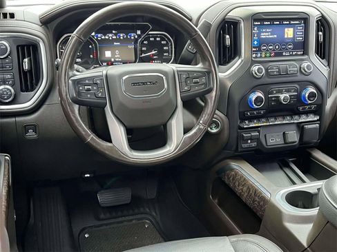 Certified 2022 GMC Sierra 2500 Denali image 13
