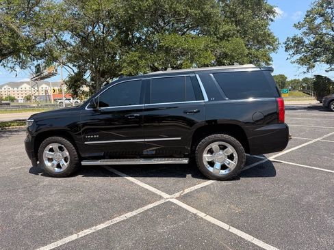 Used 2017 Chevrolet Tahoe LT w/ LT Signature Package AWD/4WD image 11