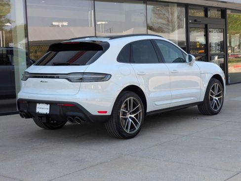 New 2026 Porsche Macan AWD/4WD image 9