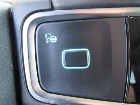 Used 2025 Ford Expedition Platinum AWD/4WD image 14