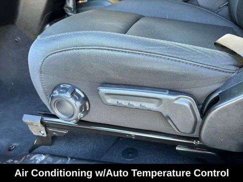 Certified 2020 Jeep Wrangler Sport image 13