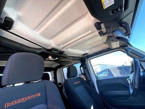 Used 2023 Jeep Gladiator Mojave image 28