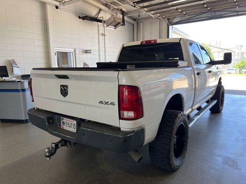 Used 2015 RAM 2500 Tradesman w/ Chrome Appearance Group AWD/4WD image 3