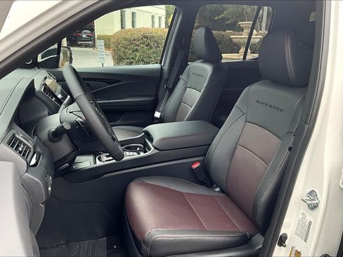 New 2026 Honda Ridgeline Black Edition image 14