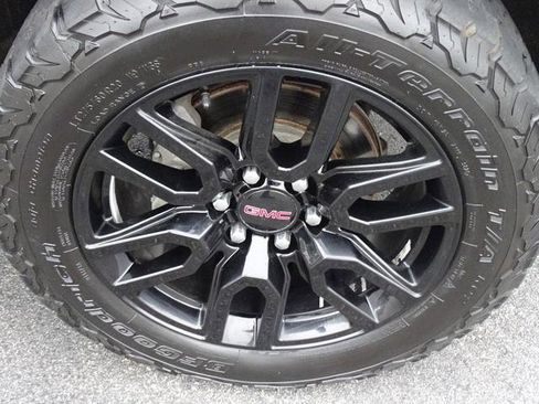 Used 2022 GMC Sierra 1500 Elevation w/ LPO, Elevation Black Package image 27