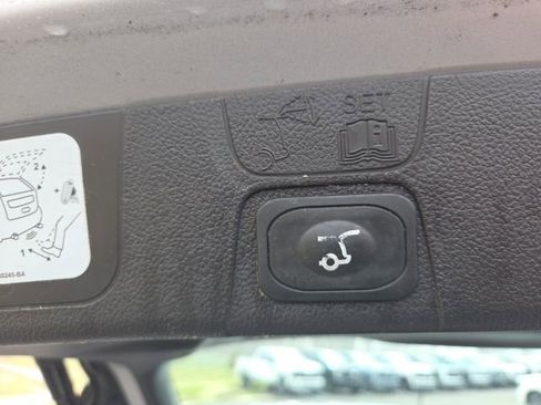 Used 2015 Ford C-MAX SEL w/ Equipment Group 302A image 14