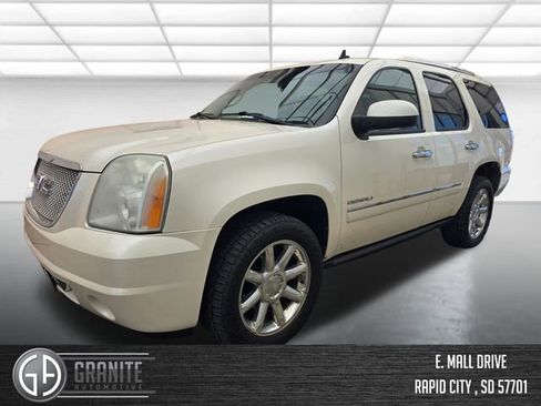 Used 2011 GMC Yukon Denali AWD/4WD image 1