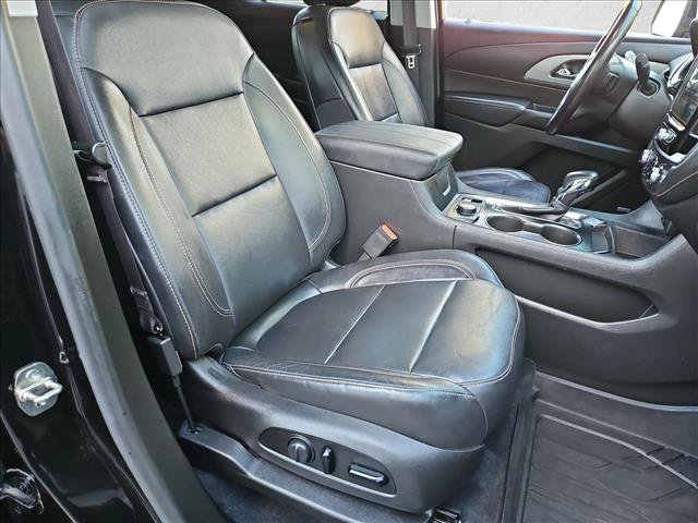 Used 2021 Chevrolet Traverse LT w/ LT Premium Package FWD image 22