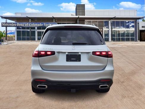 Used 2025 Mercedes-Benz GLS 450 4MATIC image 6