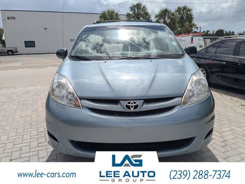 Used 2007 Toyota Sienna CE image 7