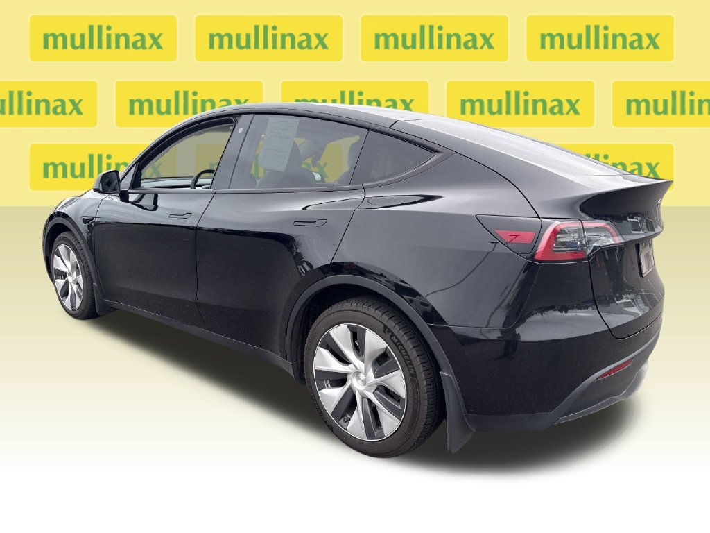 Used 2023 Tesla Model Y Long Range AWD/4WD image 10