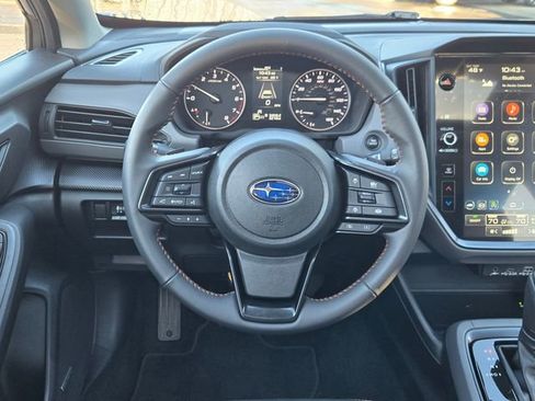 Certified 2025 Subaru Crosstrek 2.5i Limited w/ Crosstrek Mirror Package image 3