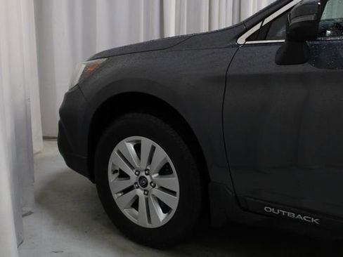 Used 2018 Subaru Outback 2.5i Premium image 28