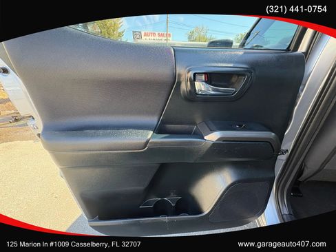 Used 2017 Toyota Tacoma TRD Sport w/ Tow Package RWD image 21