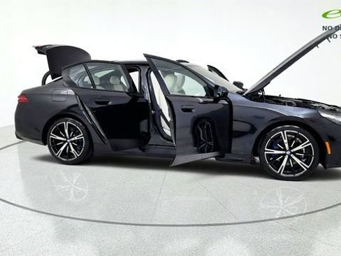 Used 2027 BMW 530i w/ M Sport Package RWD image 20