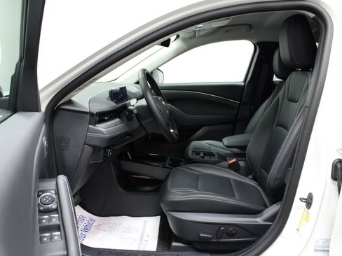 New 2025 Ford Mustang Mach-E Premium image 12