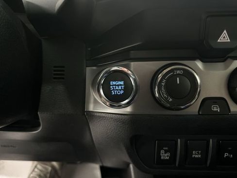 Used 2023 Toyota Tacoma SR5 AWD/4WD image 20