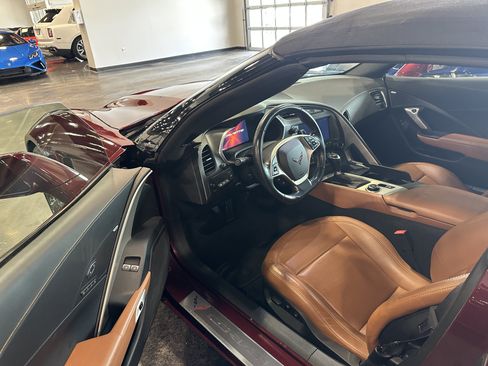 Used 2016 Chevrolet Corvette Stingray Convertible w/ 2LT Preferred Equipment Group RWD image 5