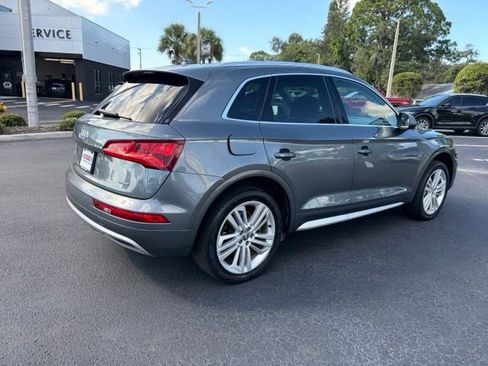 Used 2019 Audi Q5 2.0T Premium Plus w/ Premium Plus Package AWD/4WD image 6